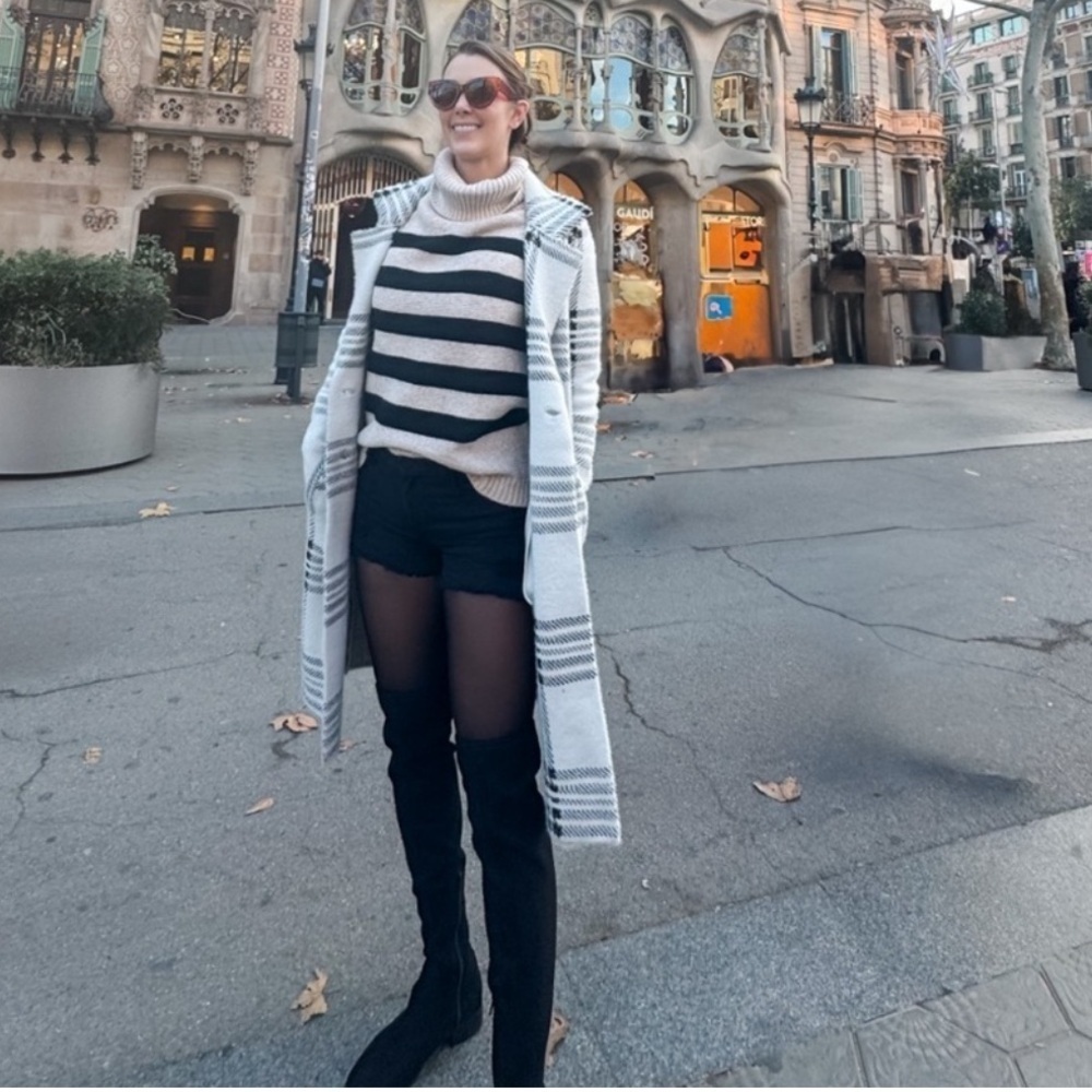 Tahari sweater - Picture 3 of 6